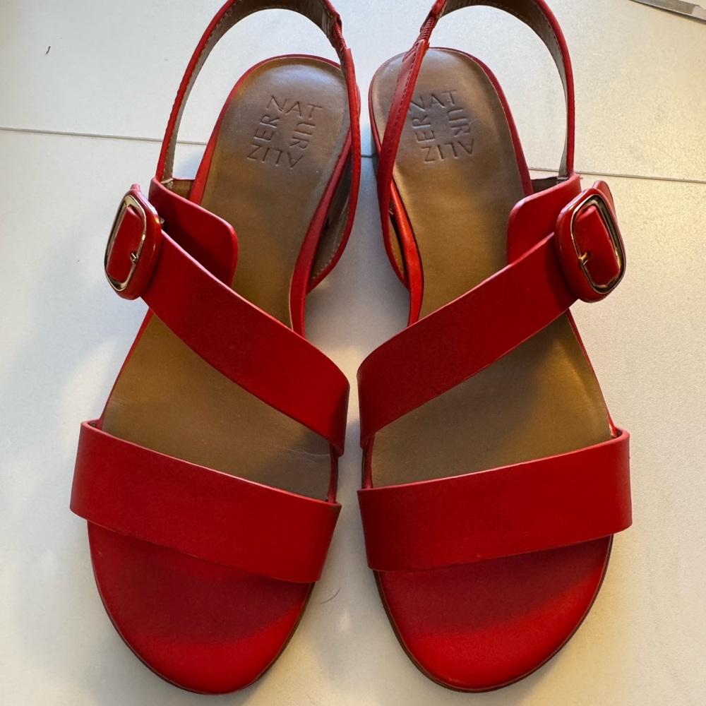 Naturalizer Red Sandals with Ankle Straps and Open-Toe Design 8.5